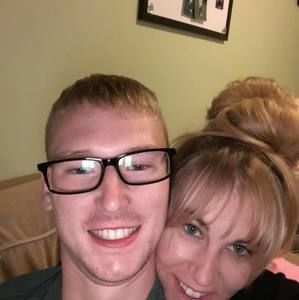 Meet your Posher, Aaron